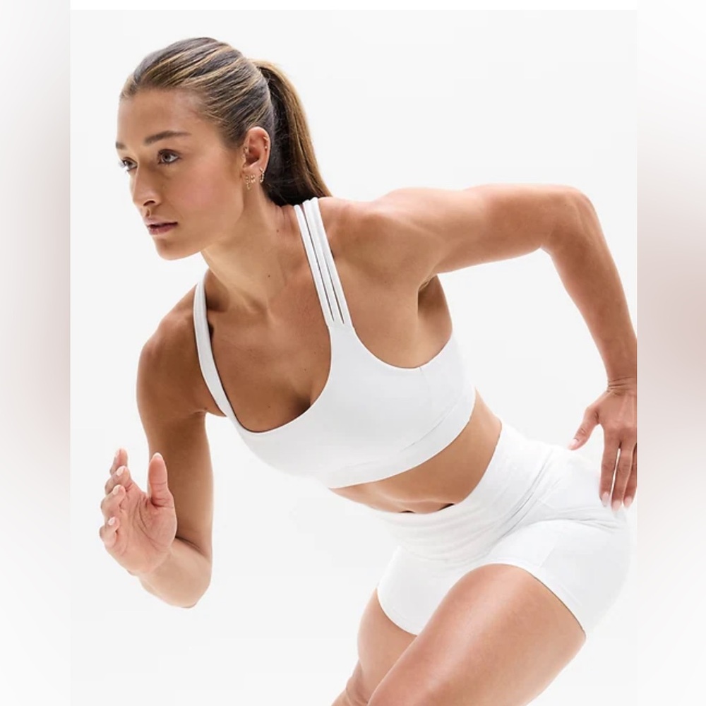 Athleta Train Free Sports Bra. Size M; A-C